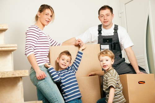 Packing and loading household items for a move in France
