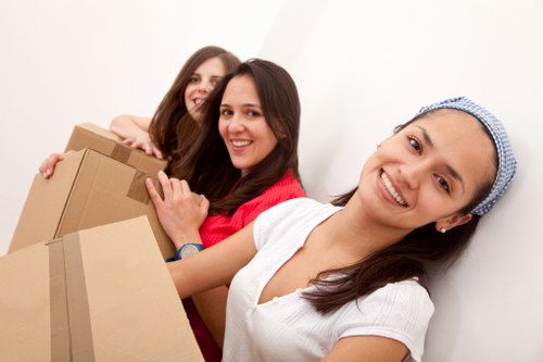 Local packing and unpacking team preparing a French relocation