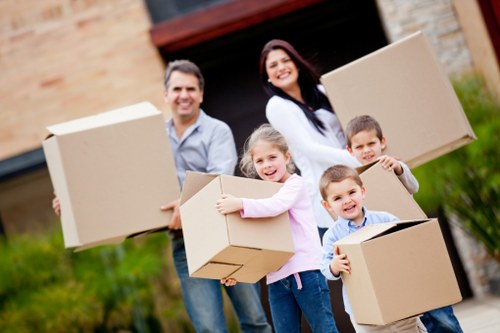 Reliable removals support for a smooth relocation in France