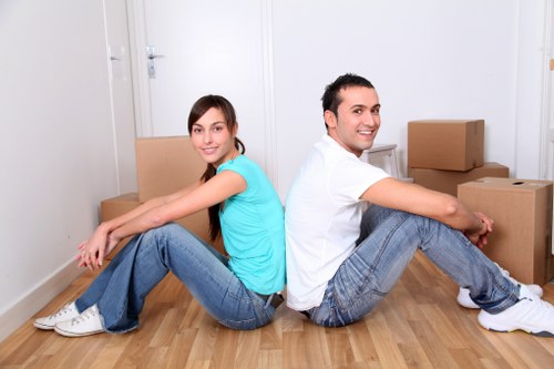Packing and furniture protection for a residential move in France